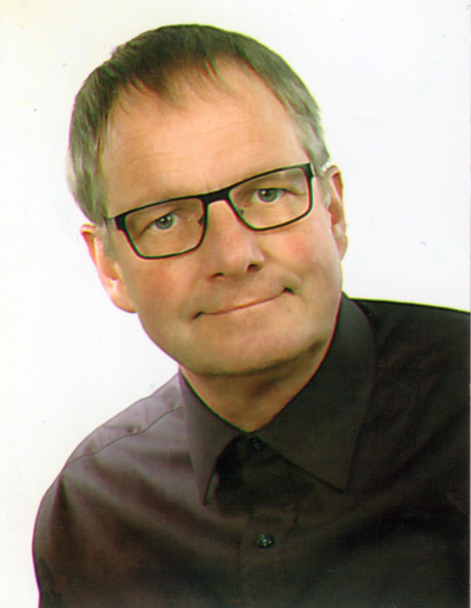Dr. Volker Schikowsky